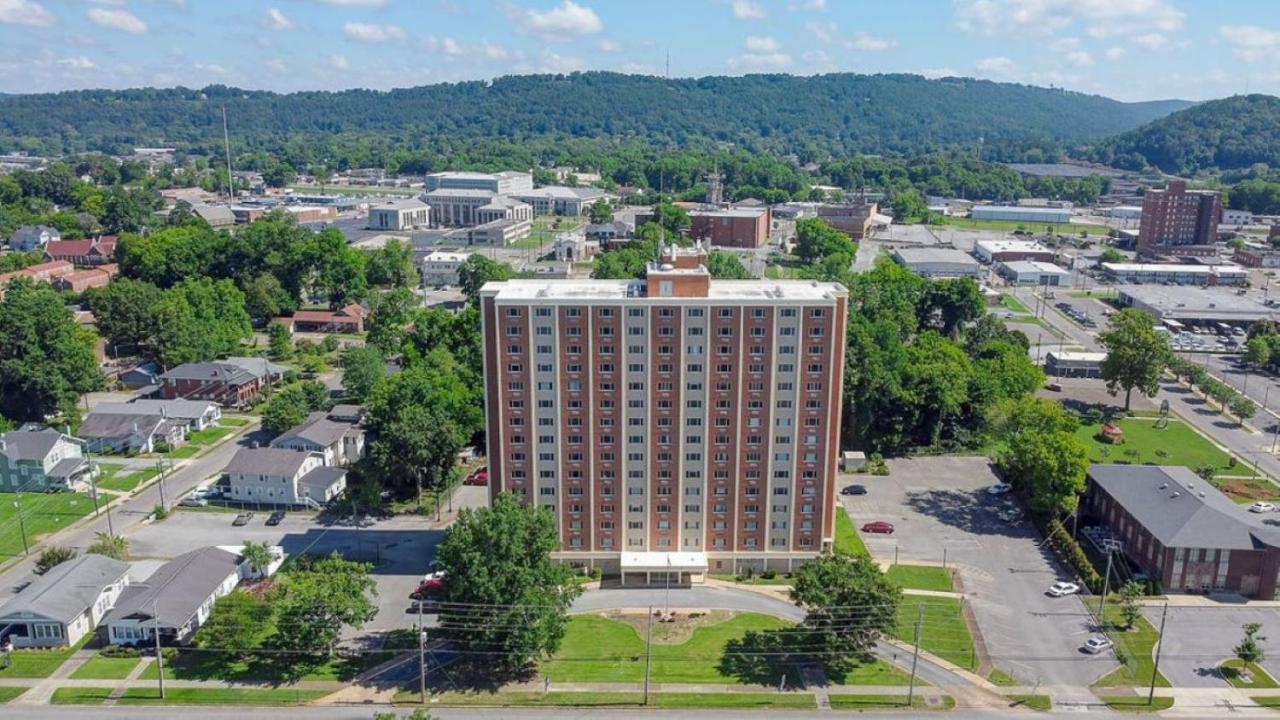 Cozy 1 Bedroom Apartment In Downtown Gadsden, Al Экстерьер фото